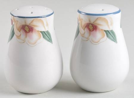 Savannah Grove Salt & Pepper Set