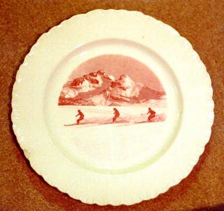 WW505 Red Dinner Plate