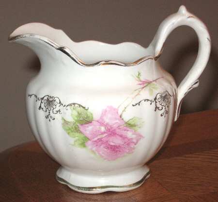 1366 Creamer