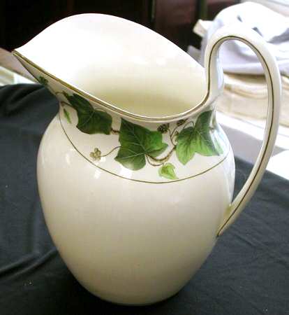B2192 by Wedgwood