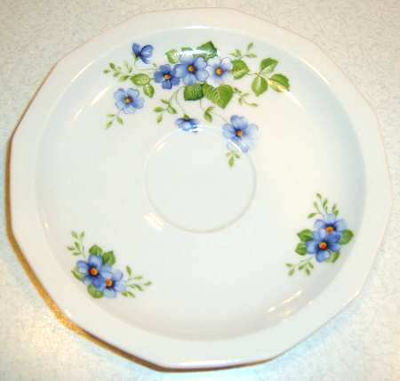 WIG1127 Saucer