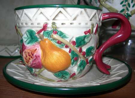 WOM19 Flat Cup & Saucer Set