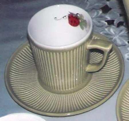 WAJ8 Flat Cup & Saucer Set