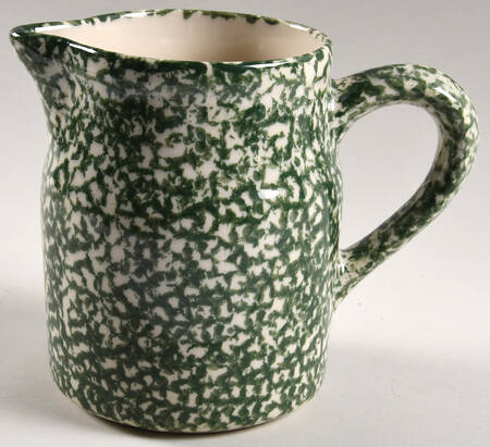 Green Sponge 32 Oz Pitcher