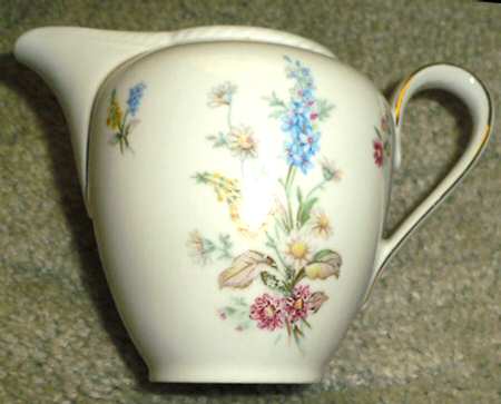 WIG1144 Creamer
