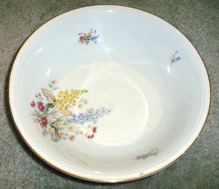 WIG1144 9" Round Vegetable Bowl