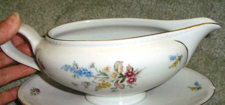 WIG1144 Gravy Boat