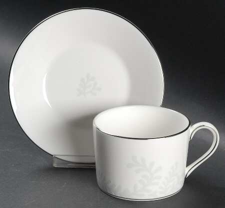 Trailing Vines Flat Cup & Saucer Set