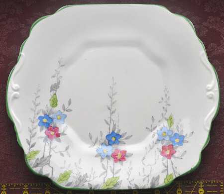 602 Square Handled Cake Plate