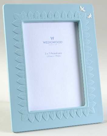 Jasper Classic White on Turquoise Frame-Holds 5" X 7"