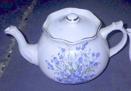6095 Teapot & Lid