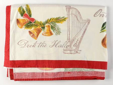 Christmas Carols 70" X 108" Rectangular Tablecloth
