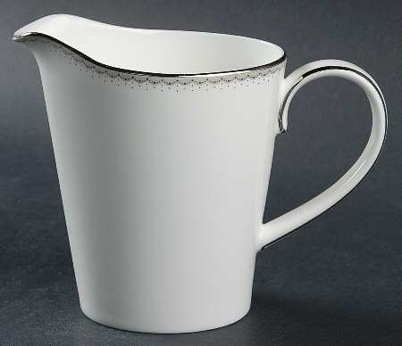 Dentelle Creamer