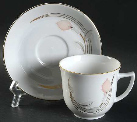 WIG1199 Flat Cup & Saucer Set