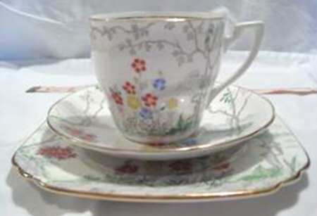 575 Flat Cup & Saucer Set