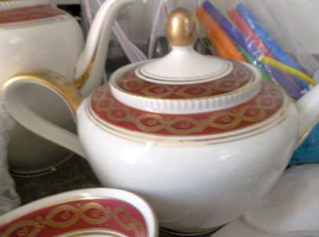 WIG1215 Teapot & Lid
