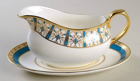 Basilica Gravy Boat & Underplate