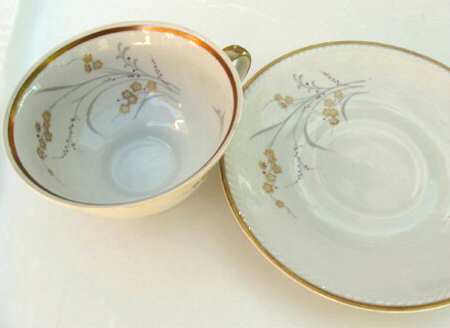 WIG1236 Flat Cup & Saucer Set