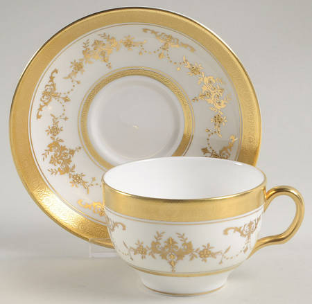 Riverton Footed Cup & Saucer Set