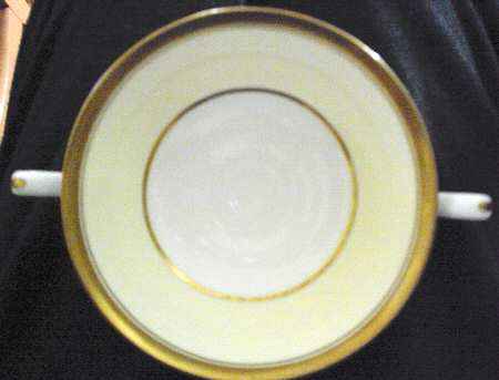 W2944 Footed Cream Soup Bowl