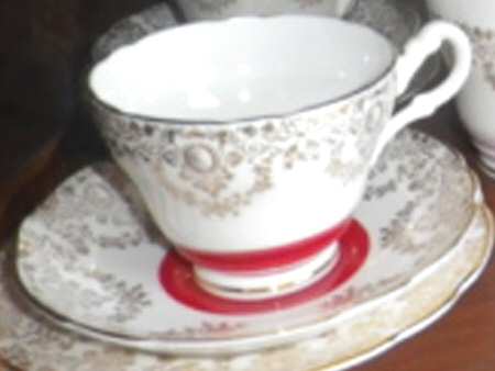 WID33 Footed Cup & Saucer Set