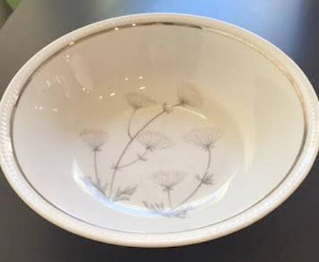 WIG1257 9" Round Vegetable Bowl