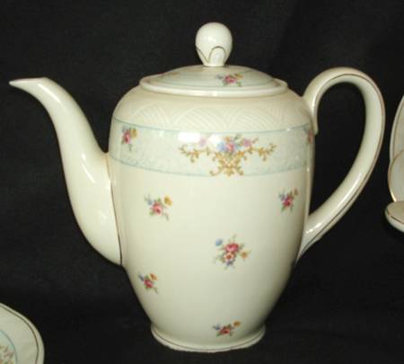 WIG779 Coffee Pot & Lid
