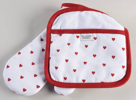 Valentine's Day Cloth Oven Mitt and Potholder Set