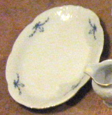 WAV93 11" Oval Serving Platter