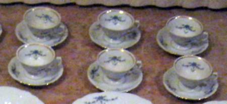 WAV93 Footed Cup & Saucer Set