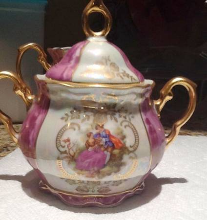 WIG1316 Sugar Bowl & Lid