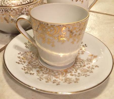 WIG1332 Flat Cup & Saucer Set