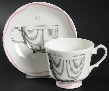 WE52 Footed Cup & Saucer Set
