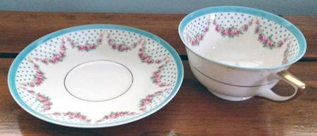 C9305 Footed Cup & Saucer Set