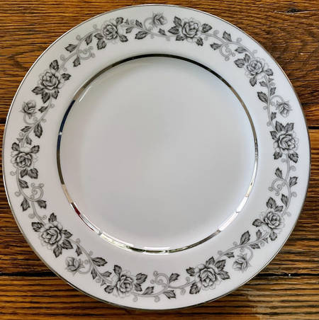 Minuit Rose Salad Plate