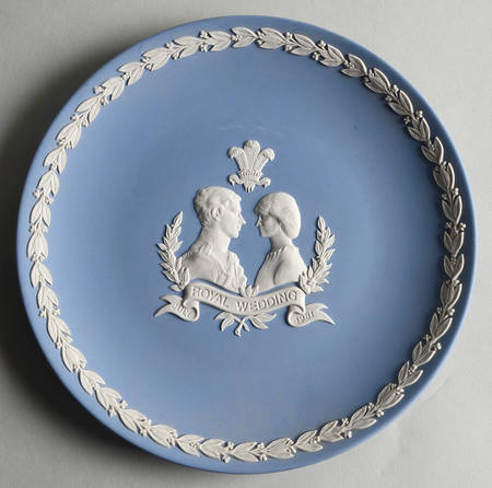 Jasperware Royalty Giftware Collector Plate