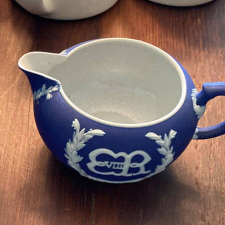 Jasperware Royalty Giftware Creamer