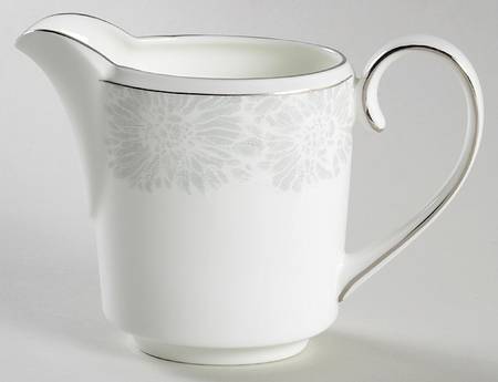 Vera Chantilly Lace Gray Creamer