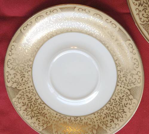 WIG1385 Saucer