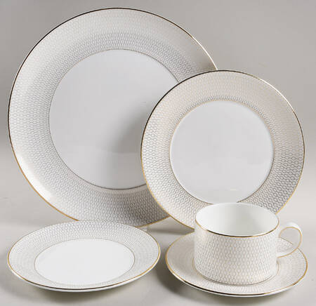 Arris Gio Gold 5 Piece Place Setting