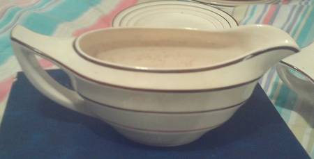 Am9281 Gravy Boat with Attached Underplate