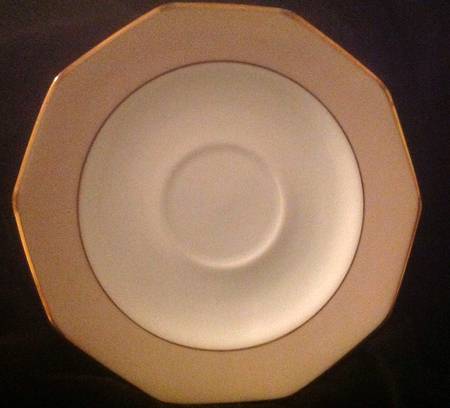 La Belle Saucer