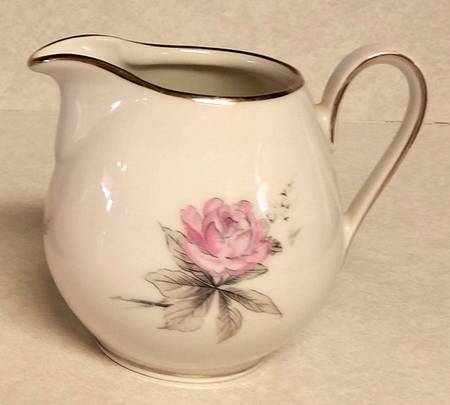 WIG1418 Creamer