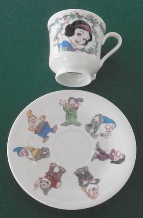 Snow White Footed Cup & Saucer Set