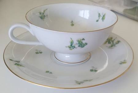 RXH96 Footed Cup & Saucer Set