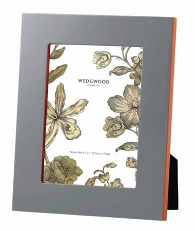 Vibrance Wood Frame-Holds 5" X 7"