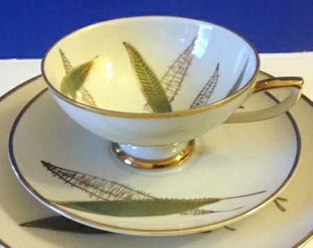 WIG1460 Footed Cup & Saucer Set