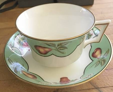 Shelley Footed Cup & Saucer Set