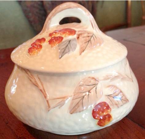 Bramble Variation 2 Autumn Tints Sugar Bowl & Lid