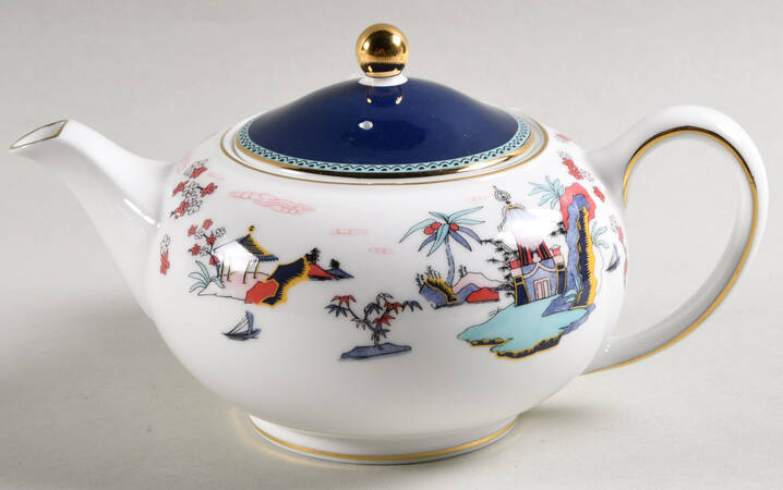 Wonderlust Teapot & Lid